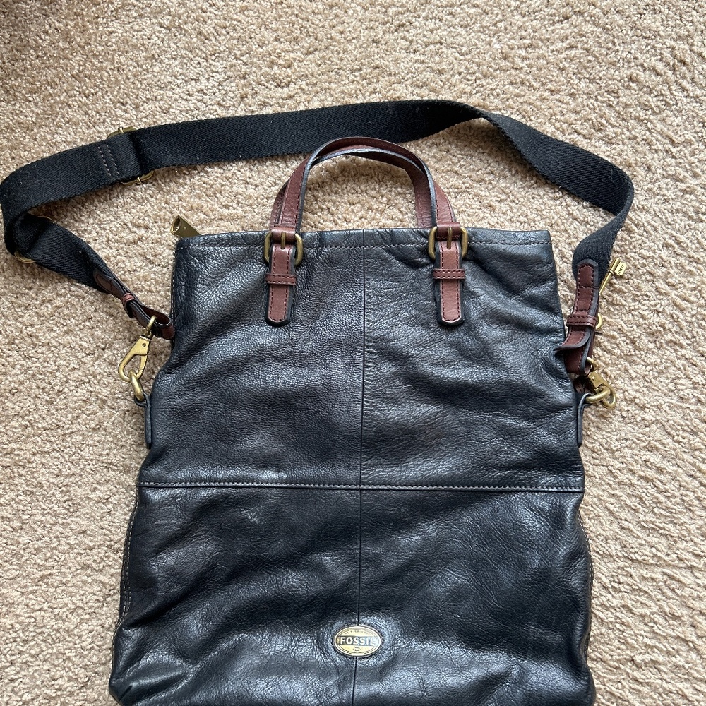 Fossil all leather black messenger tote purse Beautiful condition
